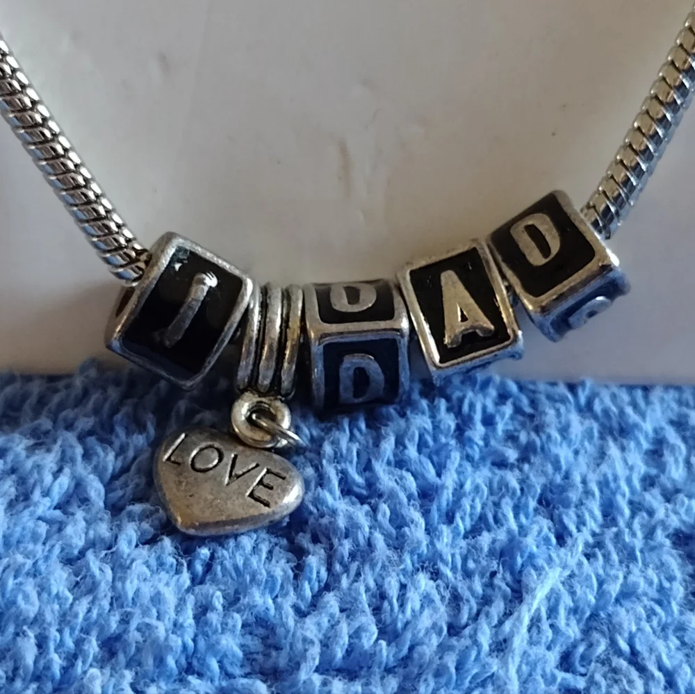 I Love 💜 DaD Charm Bracelet New